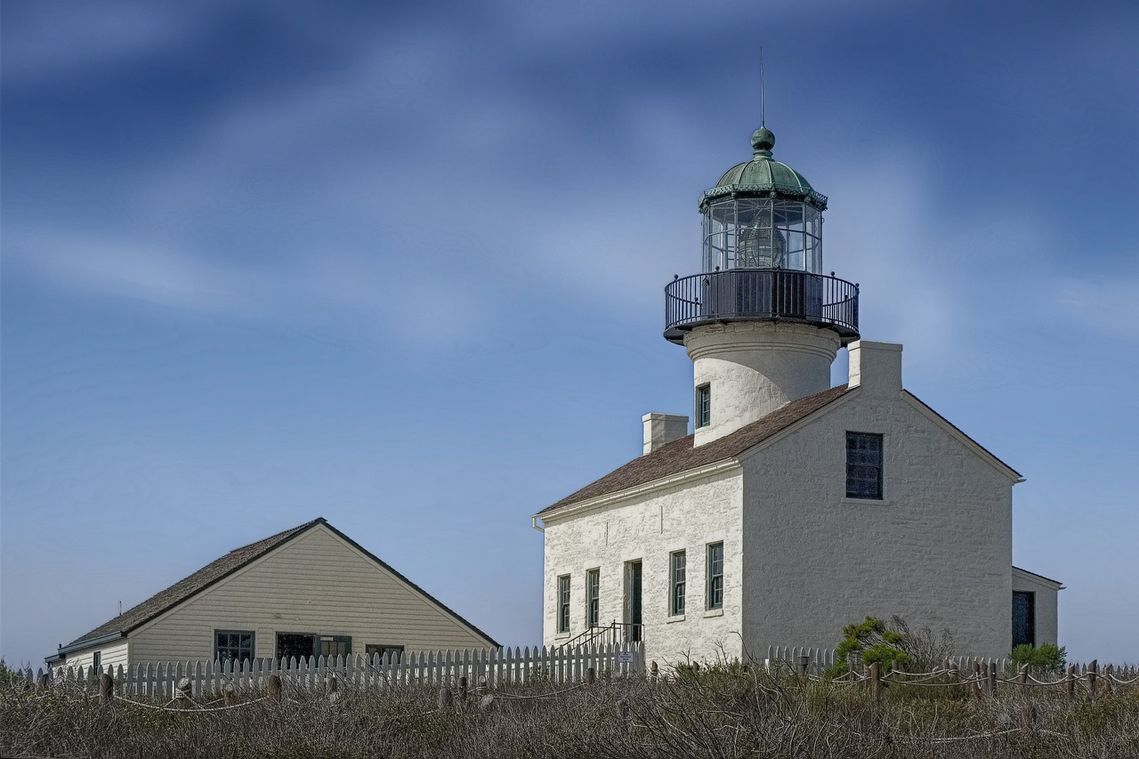 lighthouse, tower, building-5454154.jpg